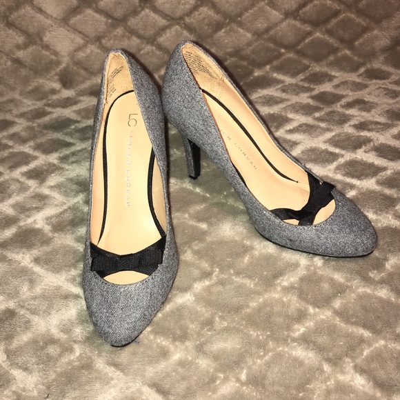 LC Lauren Conrad gray heels with black bow - Picture 1 of 8